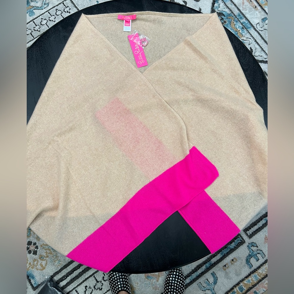 🆕💖🌴Lily Pulitzer🌴💖Lanelle Cashmere Wrap in Heathered Sand Bar